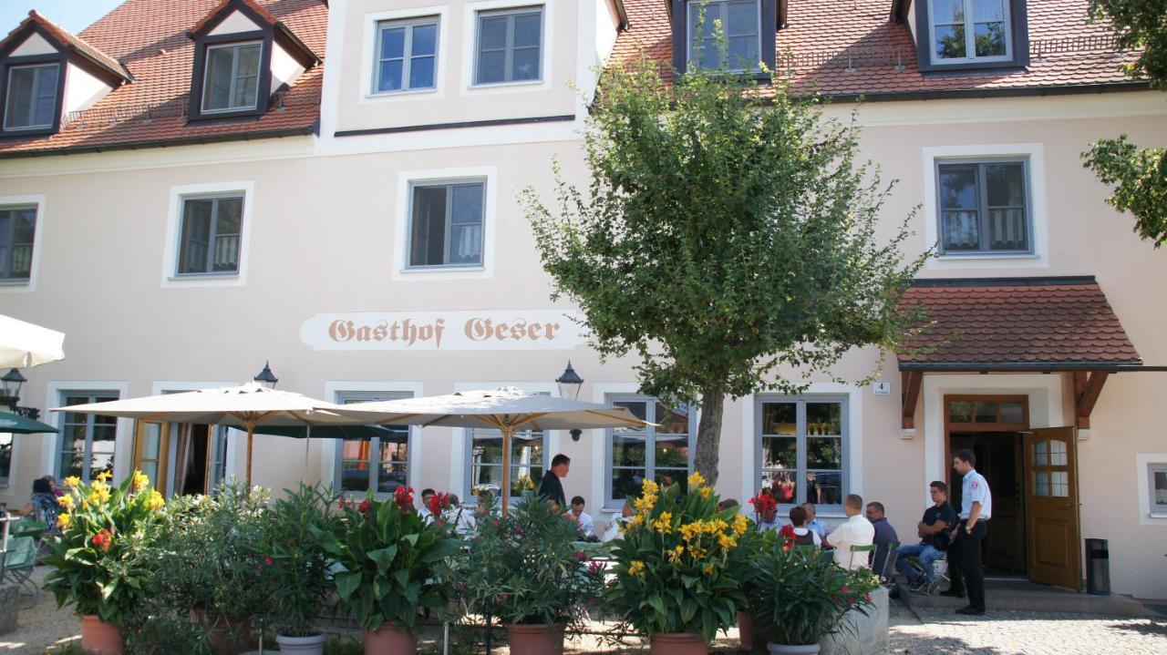 Landgasthof Geser Sarching Bagian luar foto