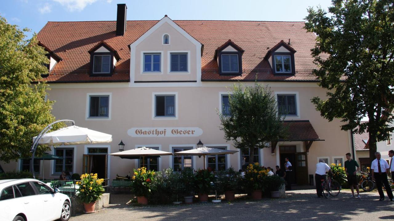 Landgasthof Geser Sarching Bagian luar foto